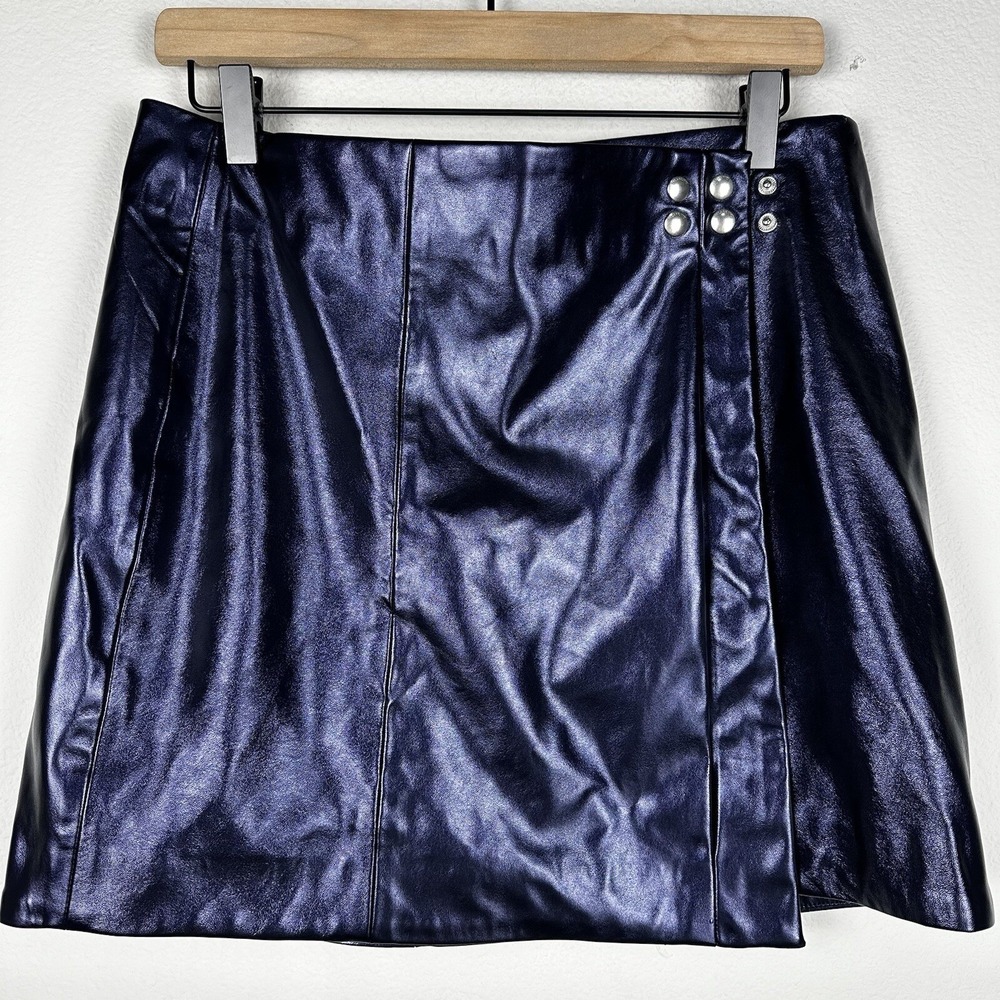 Blank NYC Baxter Mini Skirt Women 28 Metallic Navy Blue‎ Vegan Leather Wrap Snap